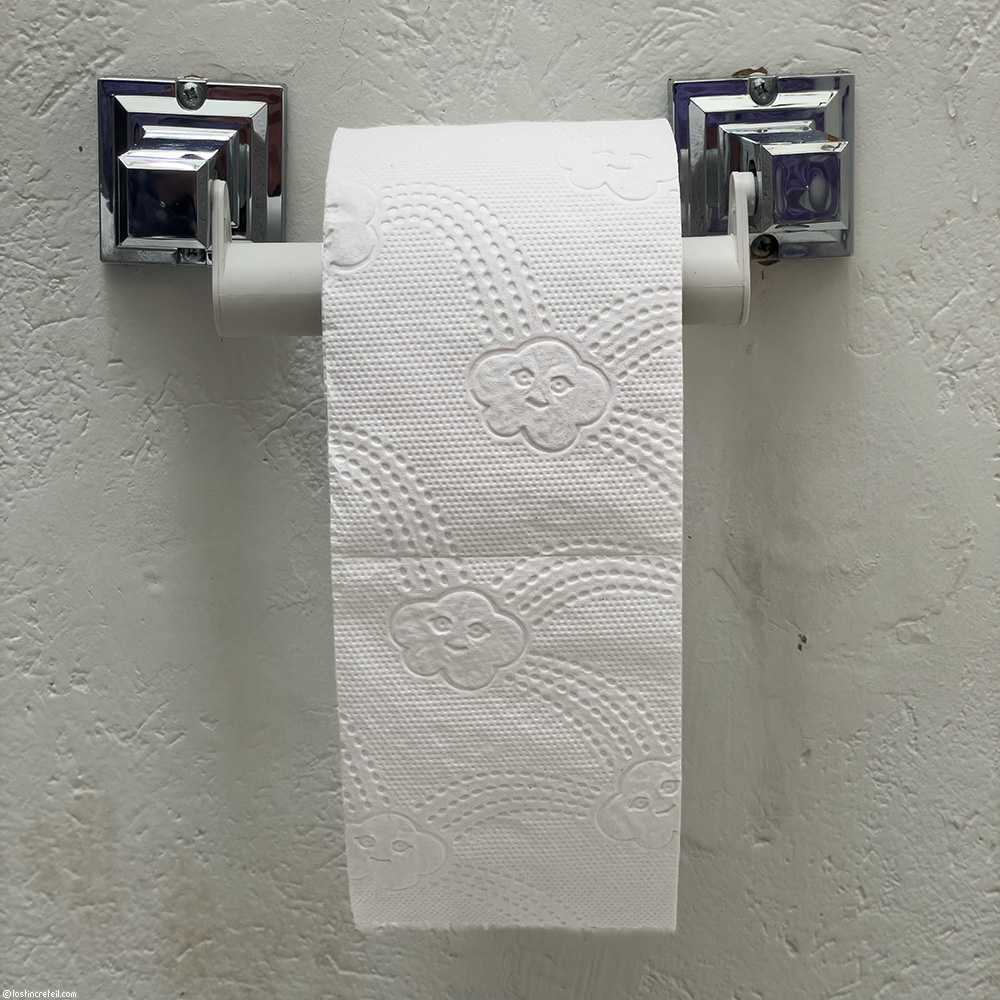Toilet paper dispenser